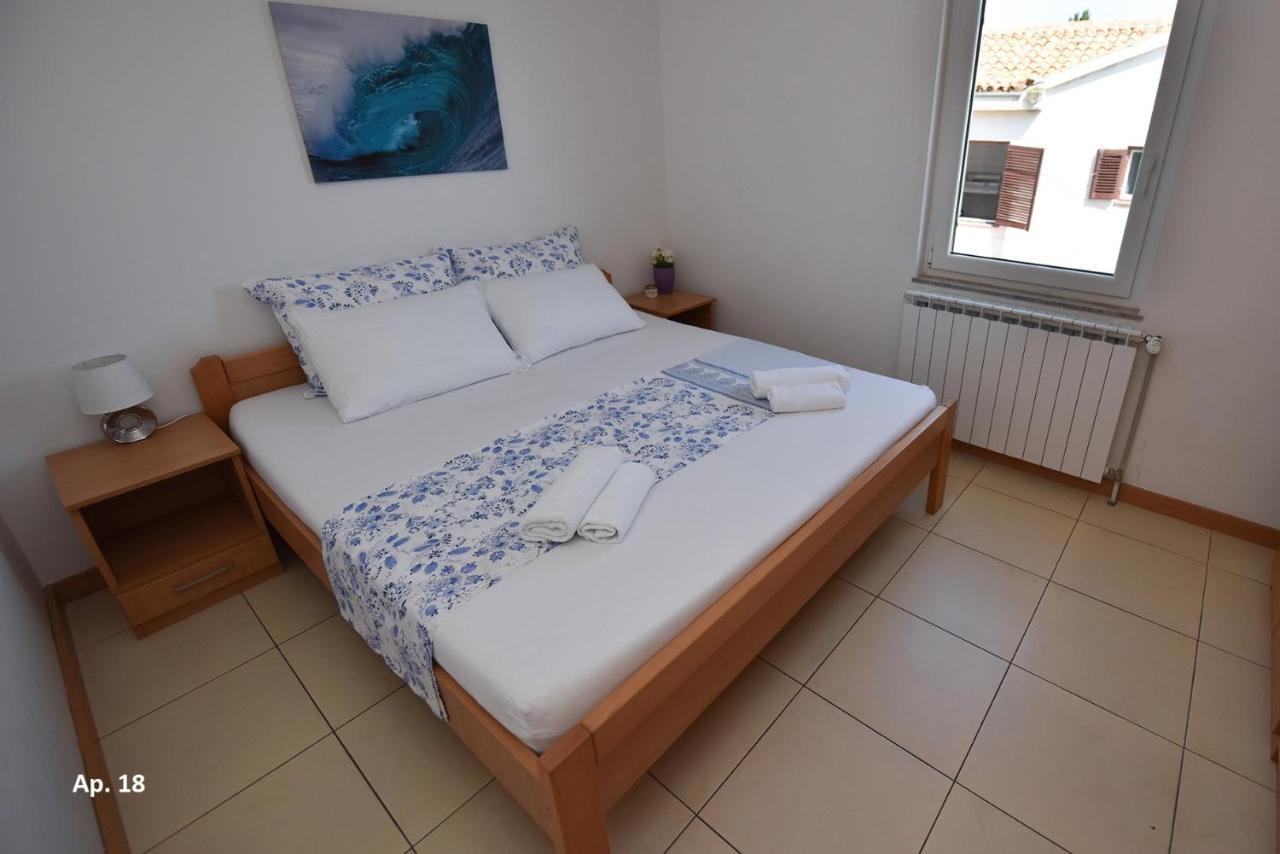 Apartments Bella Sky Novalja Ngoại thất bức ảnh