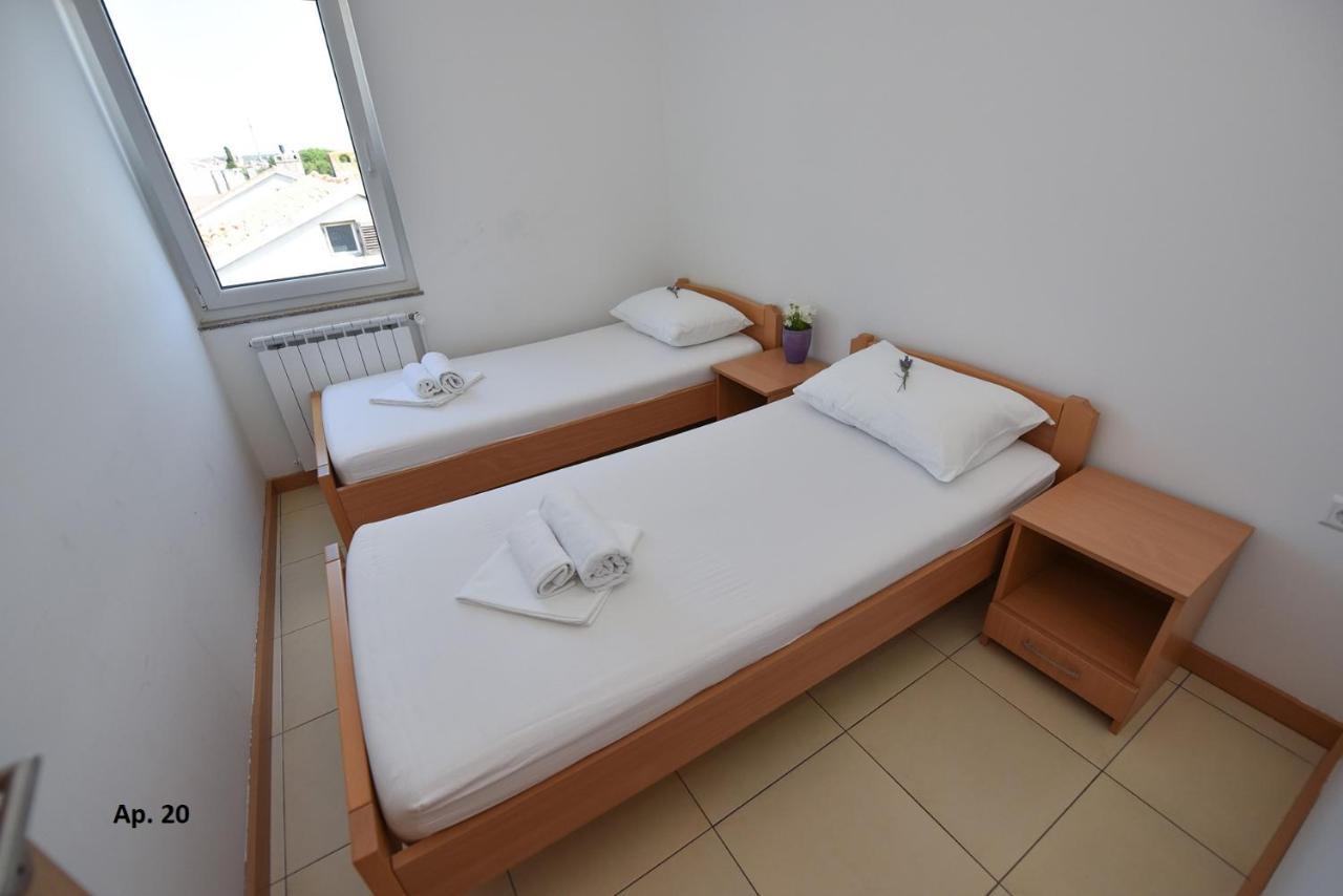 Apartments Bella Sky Novalja Ngoại thất bức ảnh