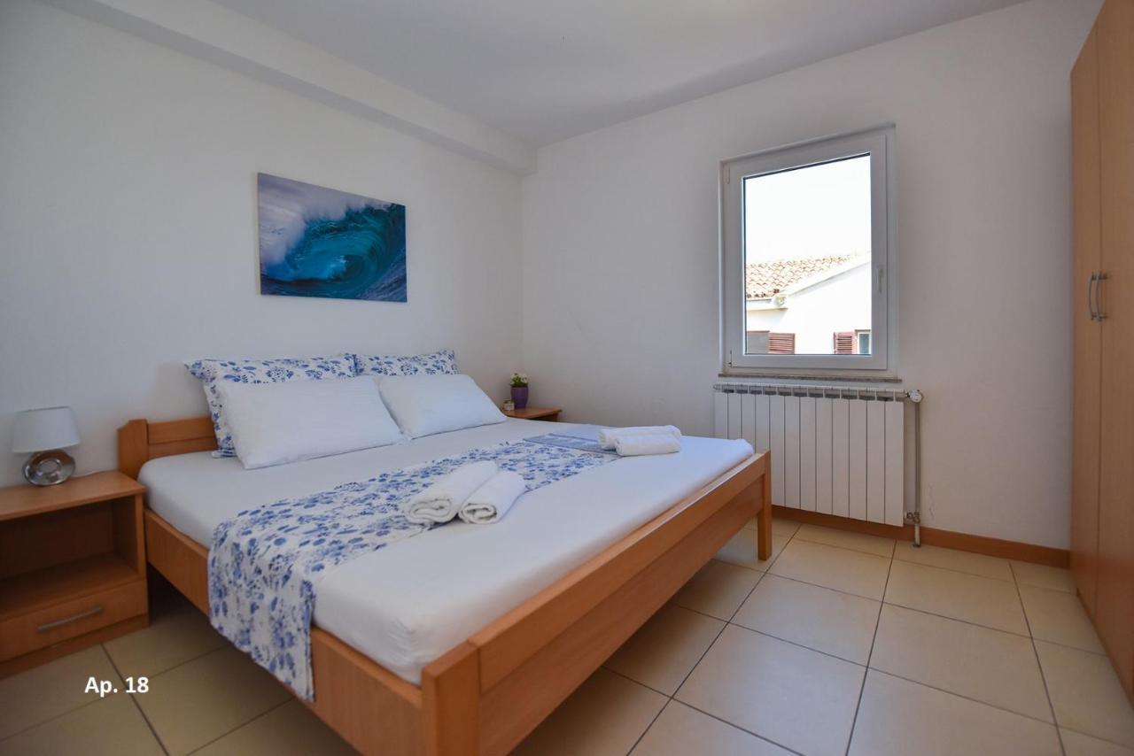 Apartments Bella Sky Novalja Ngoại thất bức ảnh