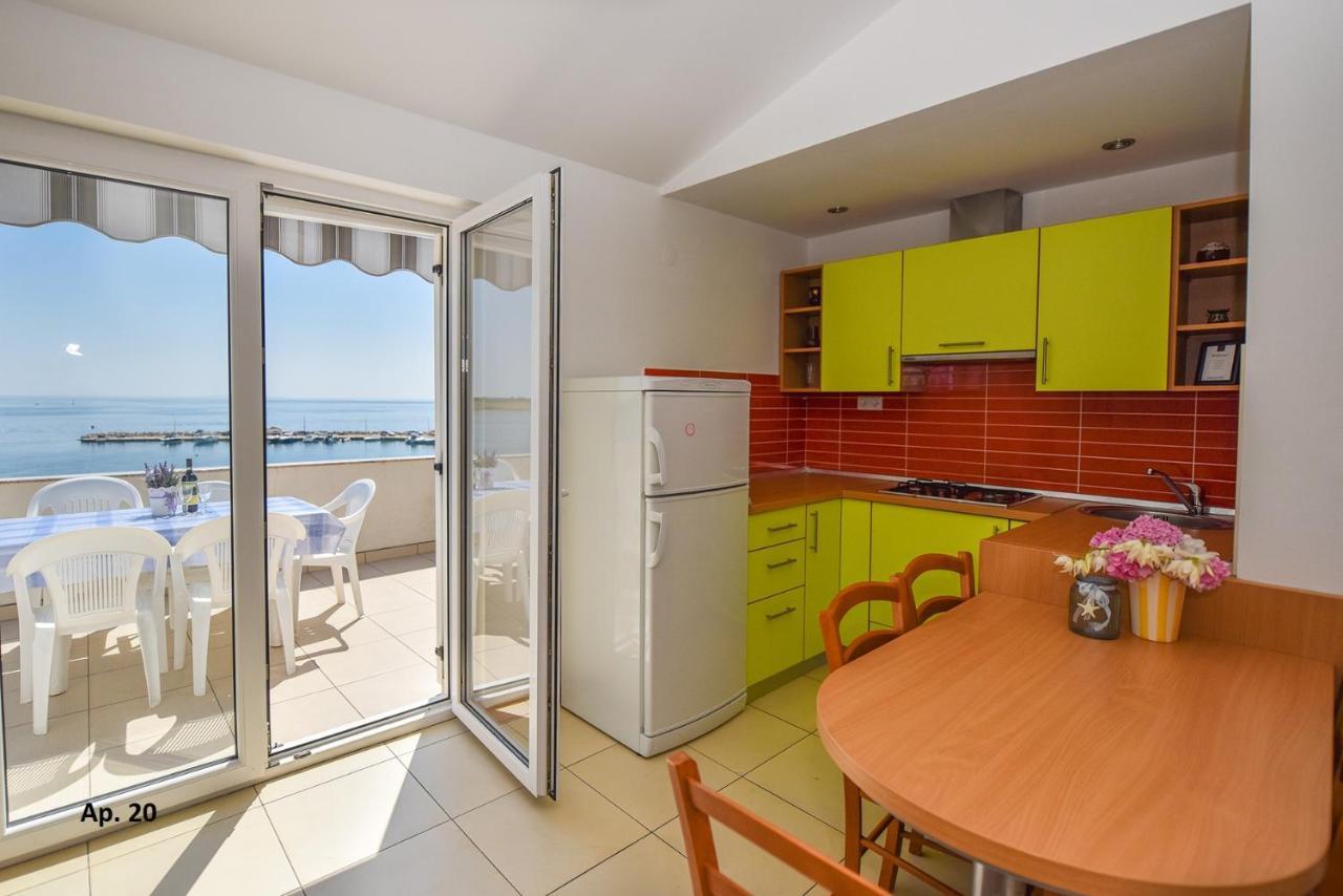 Apartments Bella Sky Novalja Ngoại thất bức ảnh