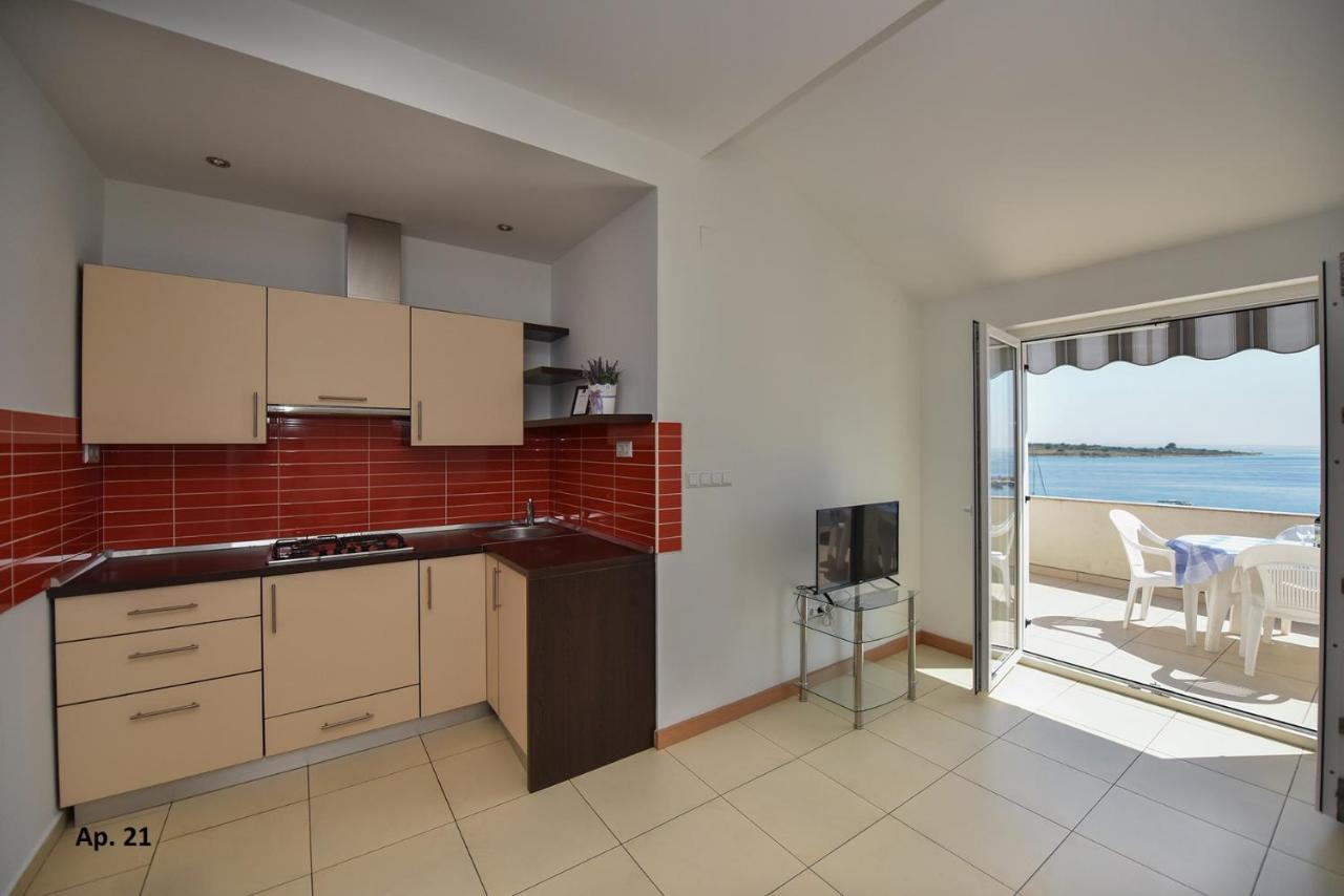 Apartments Bella Sky Novalja Ngoại thất bức ảnh